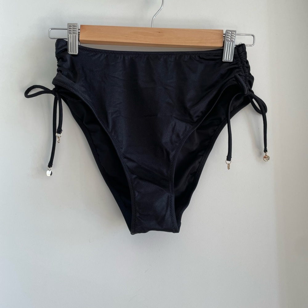 Victorias secret bikini bottom size medium